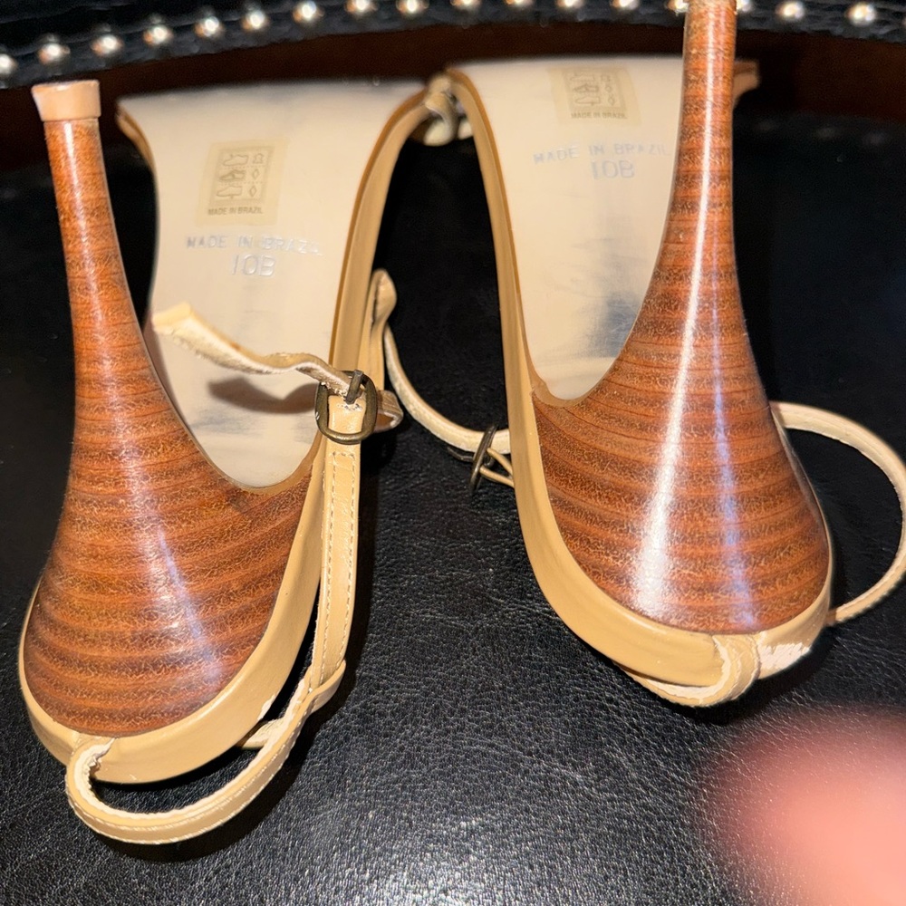 Ruffle shoes - Picture 5 of 8